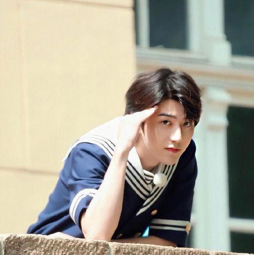 爆料蔡徐坤带货视频大全,揭秘明星带货背后的魅力与争议 第3张 爆料蔡徐坤带货视频大全,揭秘明星带货背后的魅力与争议 第3张