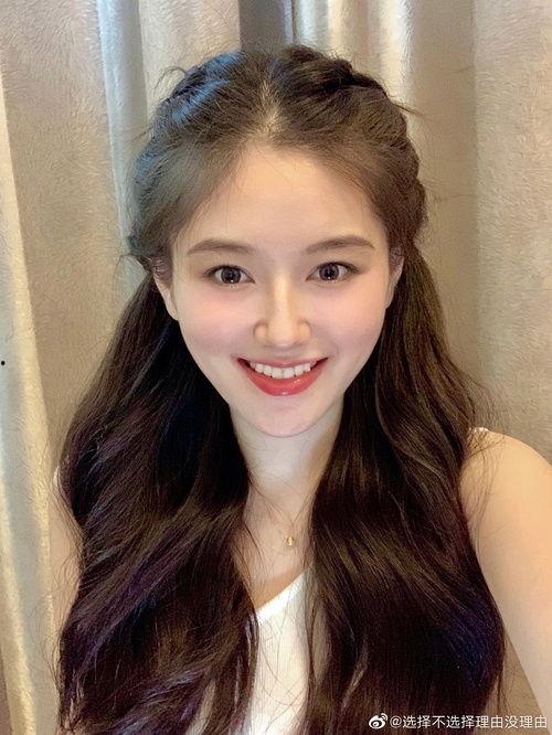 网络吃瓜网红是谁呀,揭秘“吃瓜网红”背后的故事  第2张