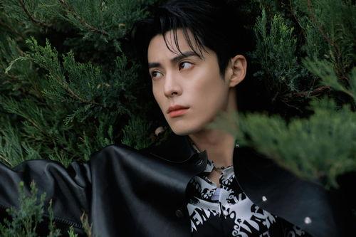 壁纸娱乐大爆料视频,揭秘热门明星幕后故事与精彩瞬间 第3张 壁纸娱乐大爆料视频,揭秘热门明星幕后故事与精彩瞬间 第3张